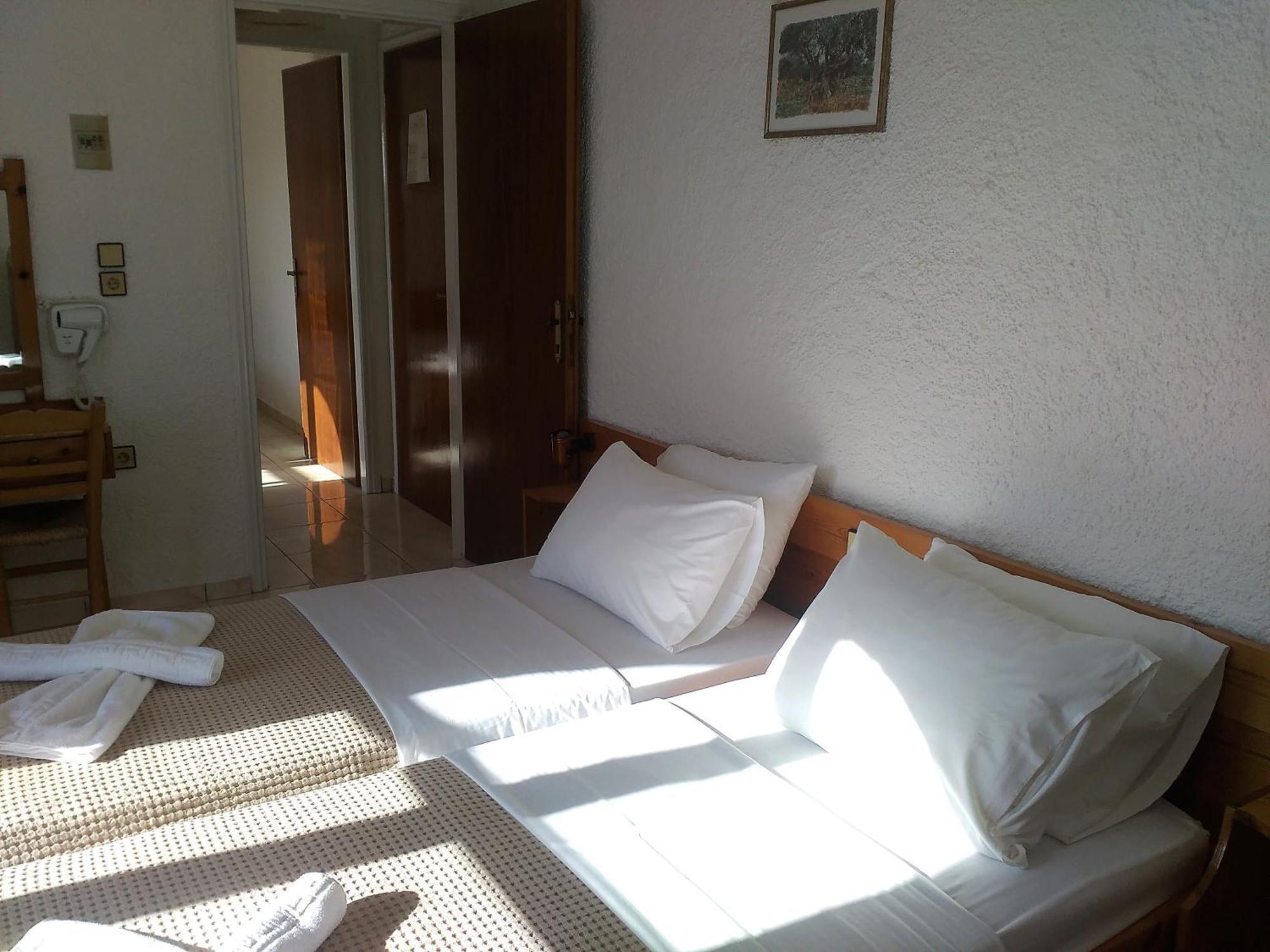 Lefka Hotel Kolimvarion Bagian luar foto